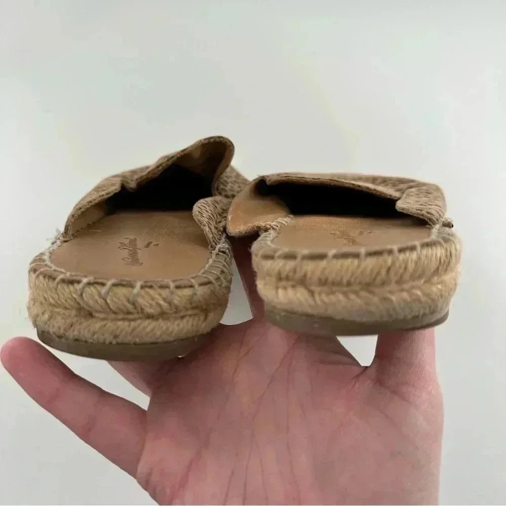Universal threads womens espadrilles flats size 7 brown leopard slip on mules